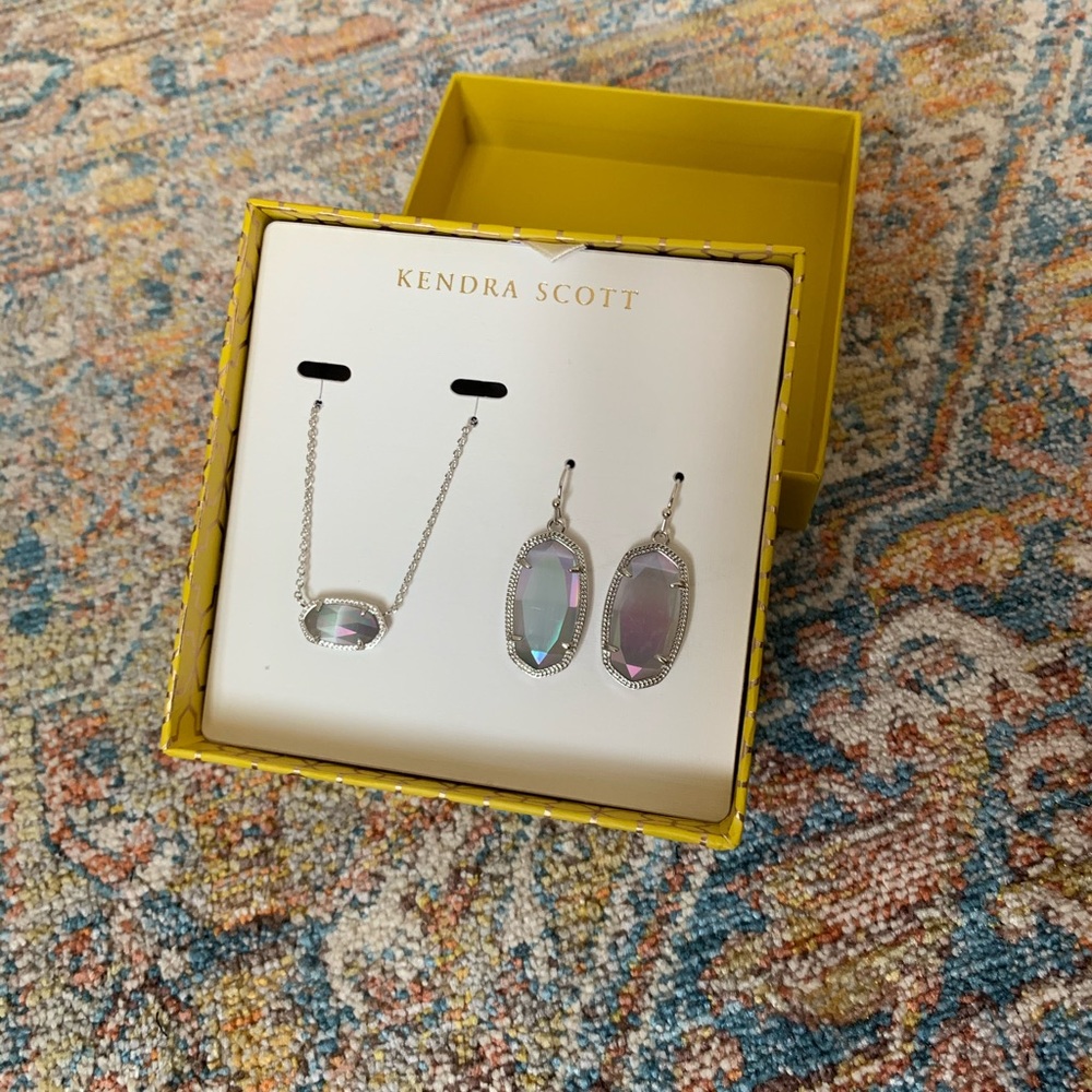 Kendra Scott Gift Set in Slate